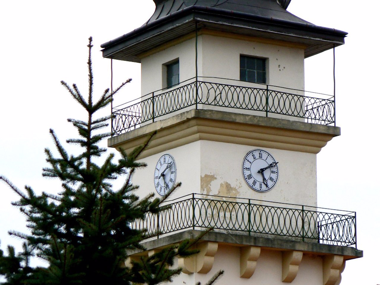City Hall (Museum "Zhovkva Tower"), Zhovkva