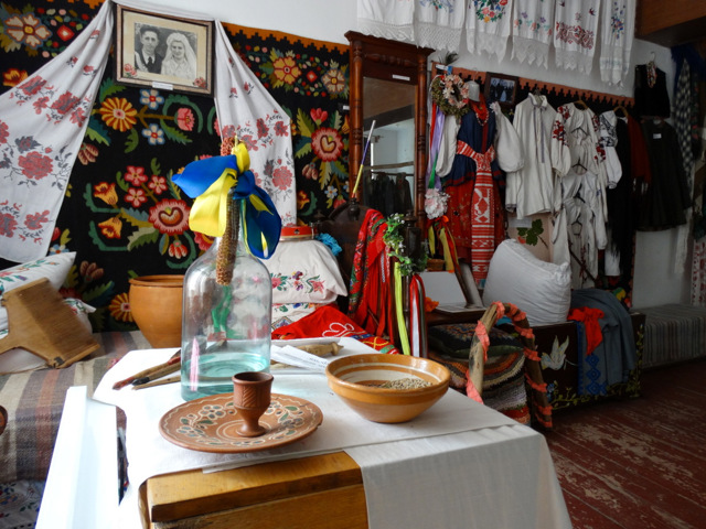 Ukrainian Wedding Museum, Velyki Budyshcha