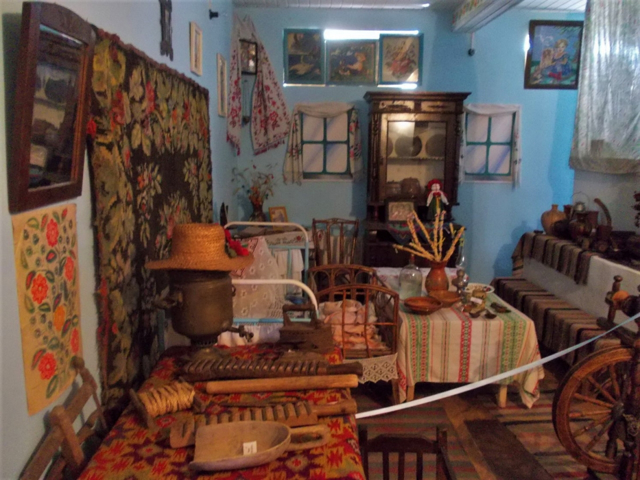 Petrykivka Museum of Ethnography, Life and Folk Applied Arts