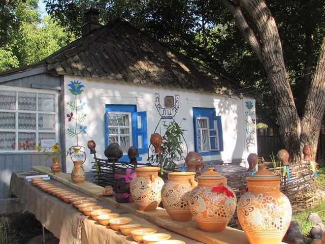 Museum of Boiled Borscht, Opishnia