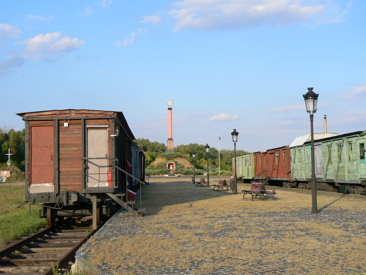 Kruty Heroes Memorial, Pamyatne