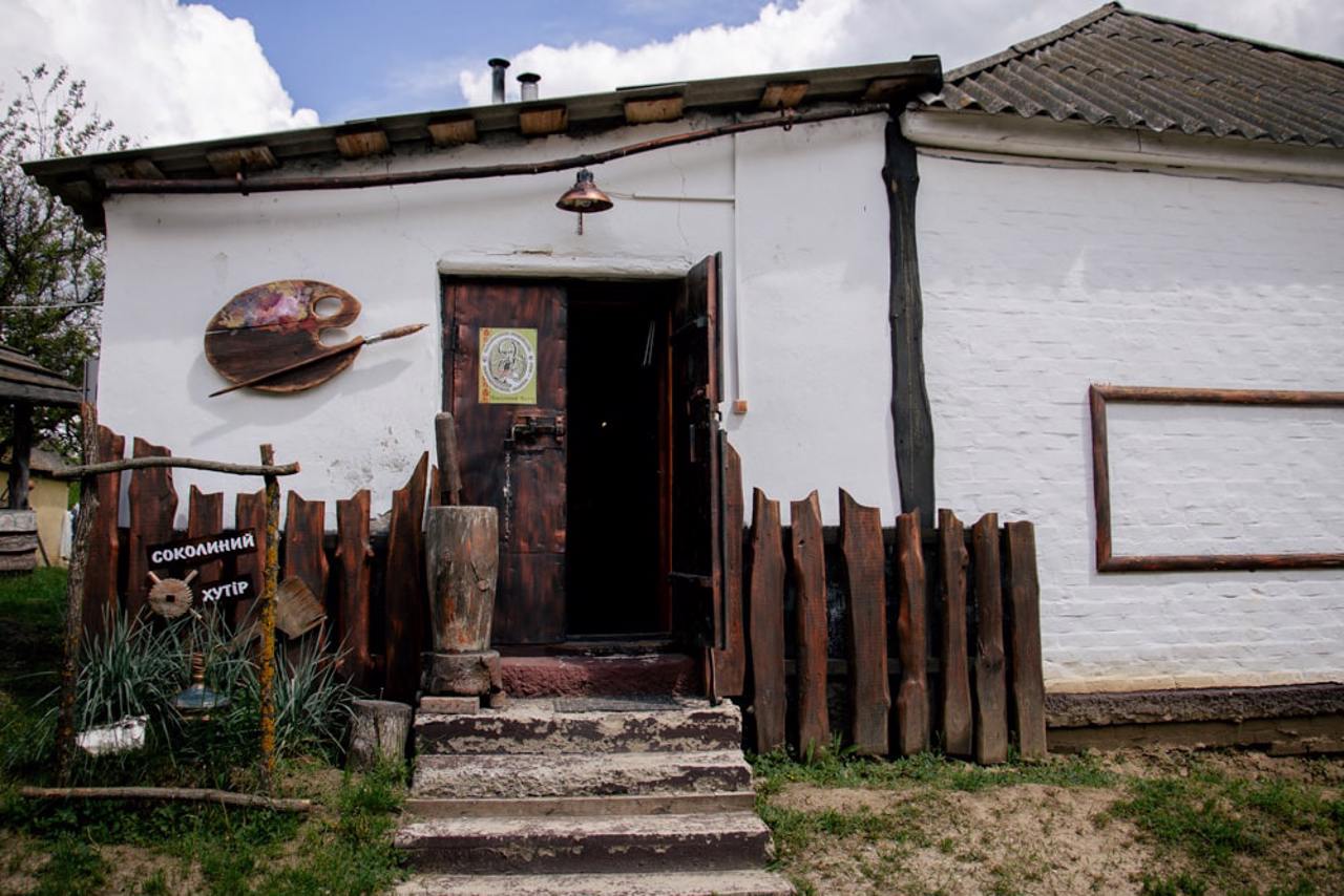 Museums Sokolyny Khutir, Petrushivka