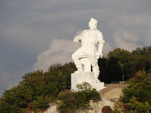 Пам'ятник Артему, Святогірськ