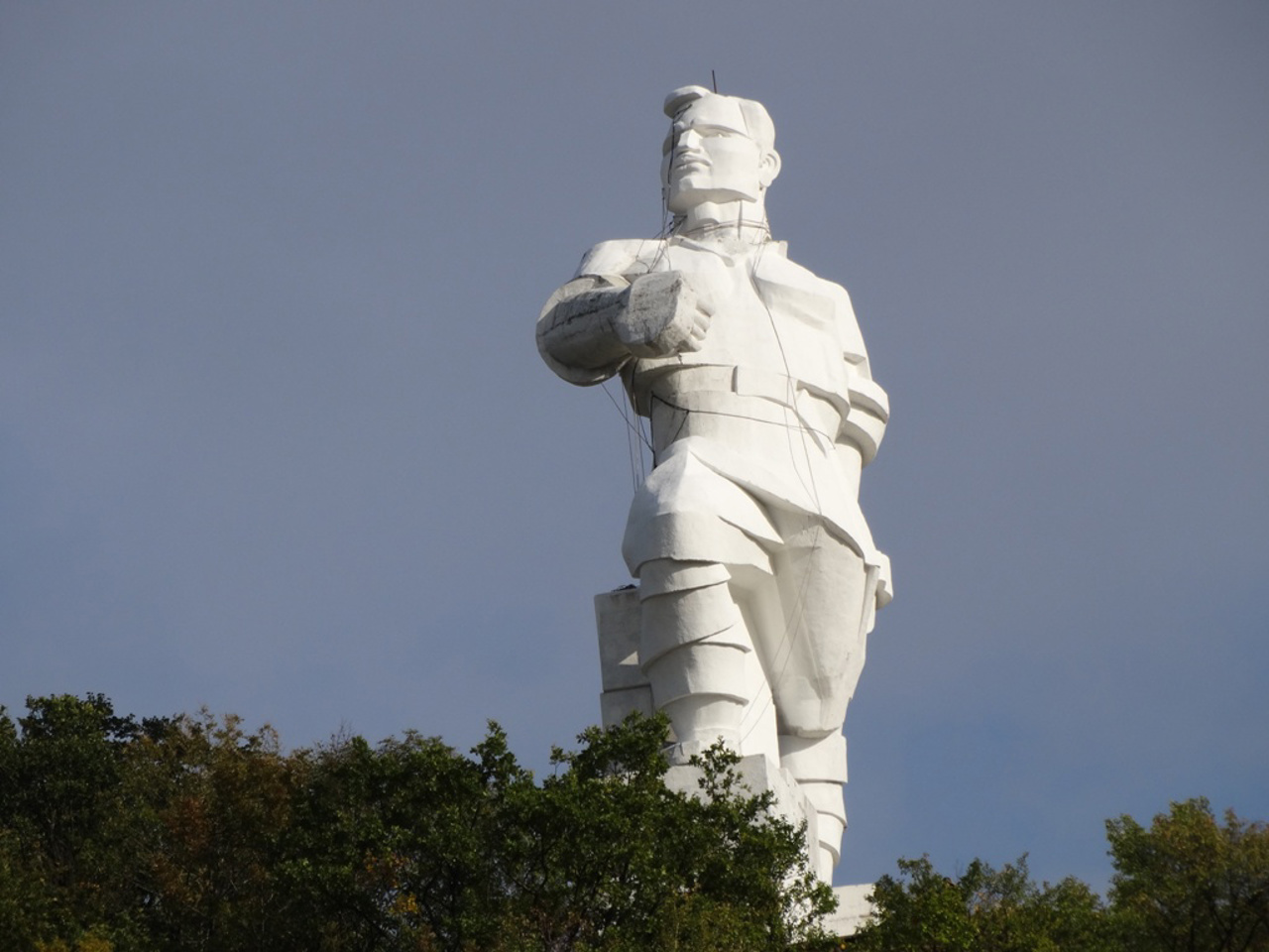 Monument to Artem, Sviatohirsk