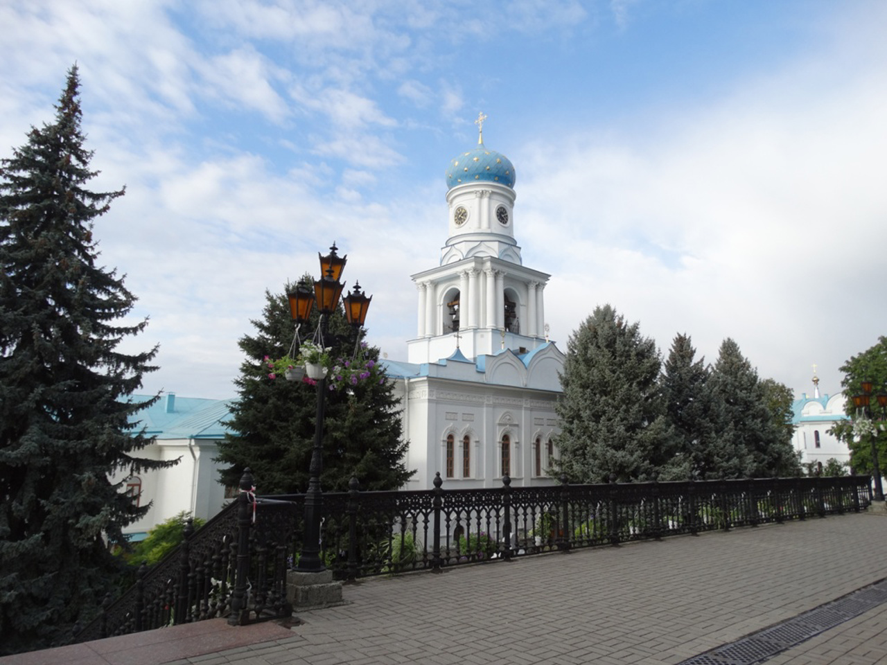 Assumption Sviatohirsk Lavra