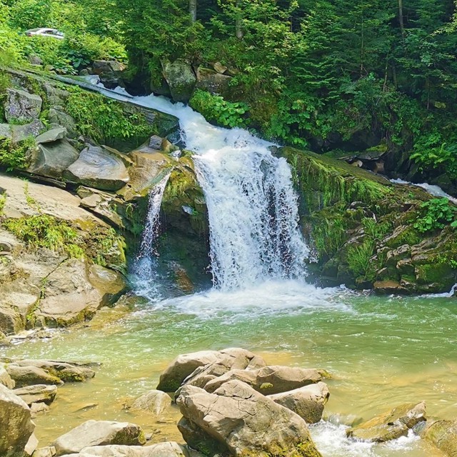 Kamyanka waterfall, Kamyanka