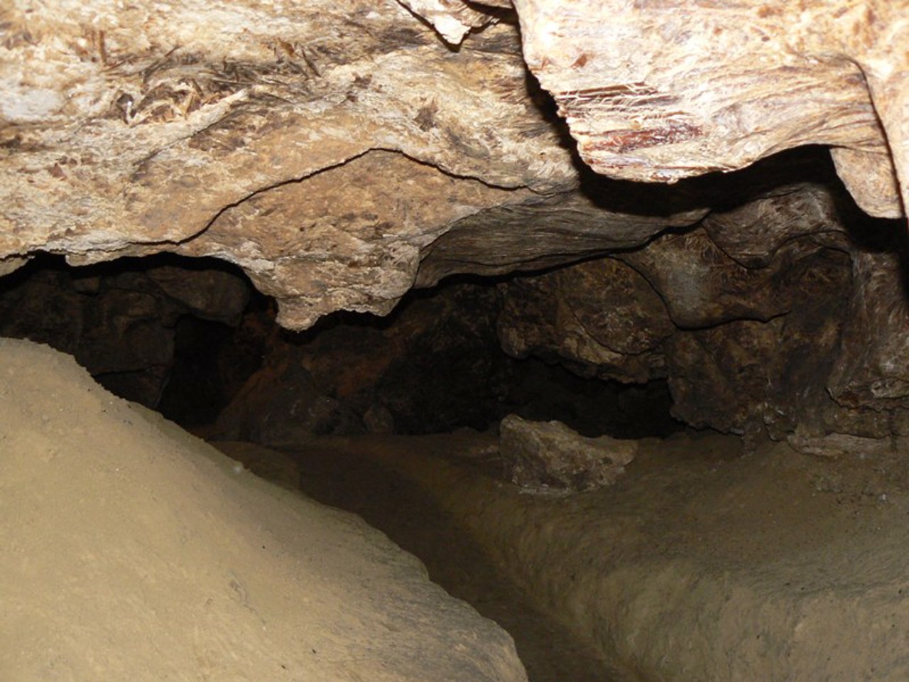 Crystal Cave, Kryvche