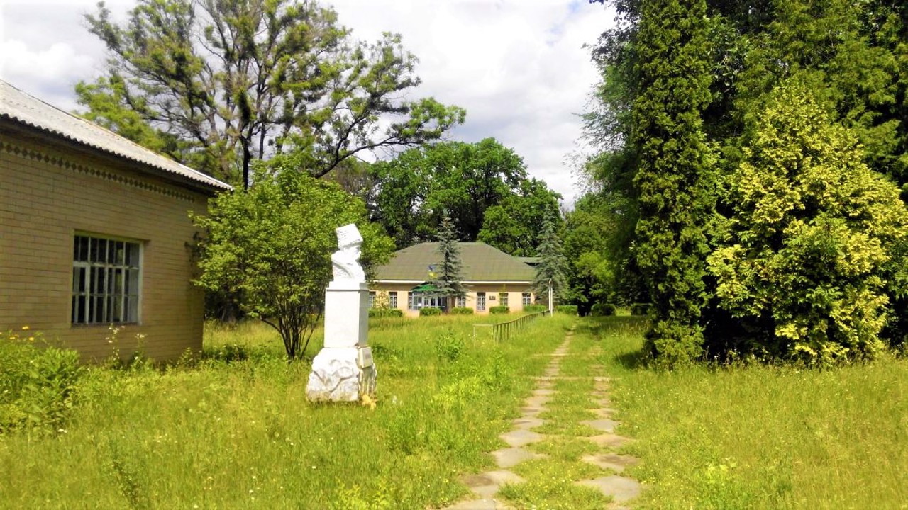 Symyrenko family Manor-Museum