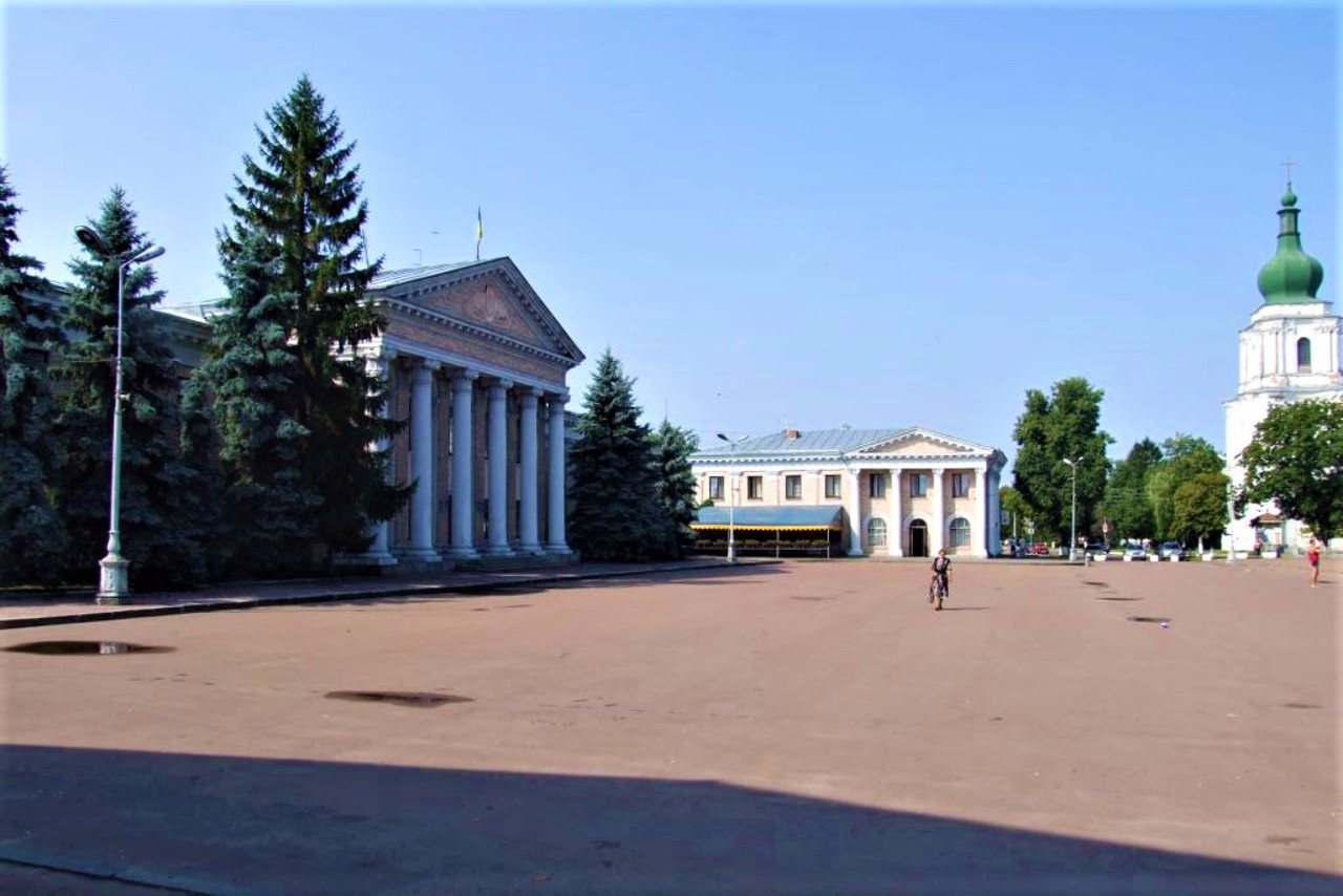 Khmelnytsky Square, Pereyaslav