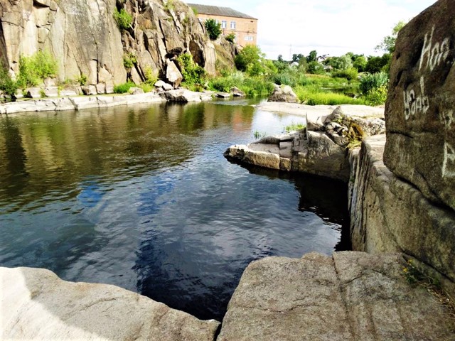 Granite outcropping (Yama), Bohuslav