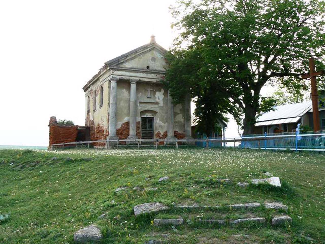 Николаевская церковь, Высечка (руины костёла)