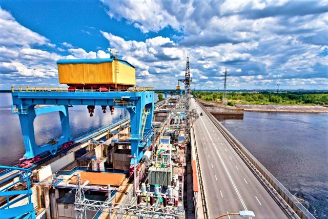 Киевская ГЭС, Вышгород