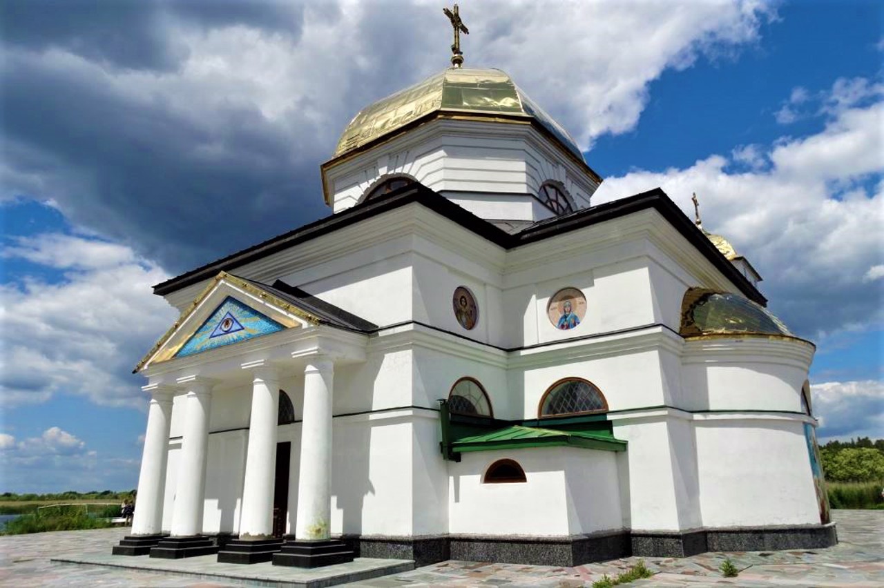 Flooded church, Rzhyshchiv