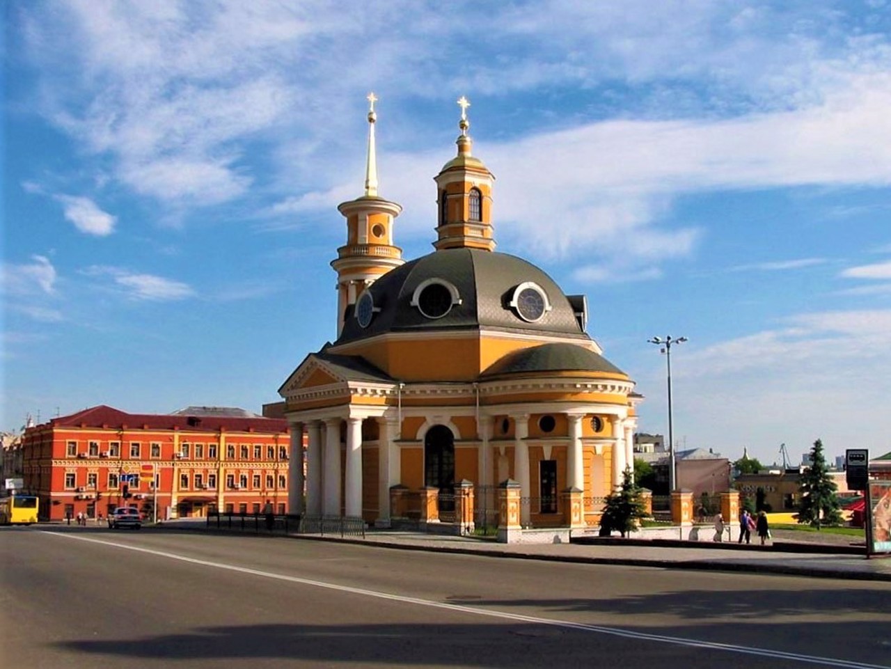Poshtova Square, Kyiv