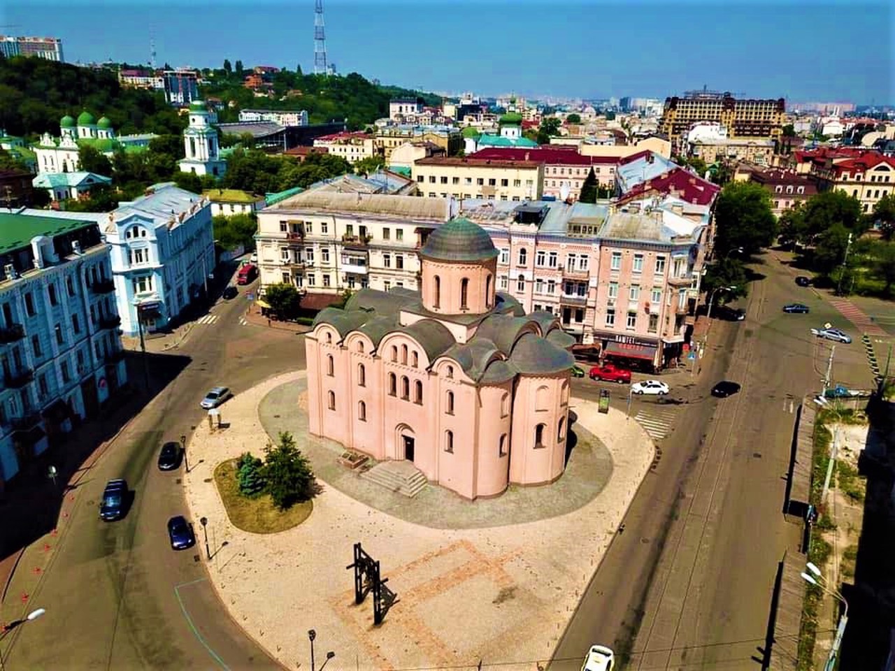 Church of the Virgin of Pyrohoshcha, Kyiv