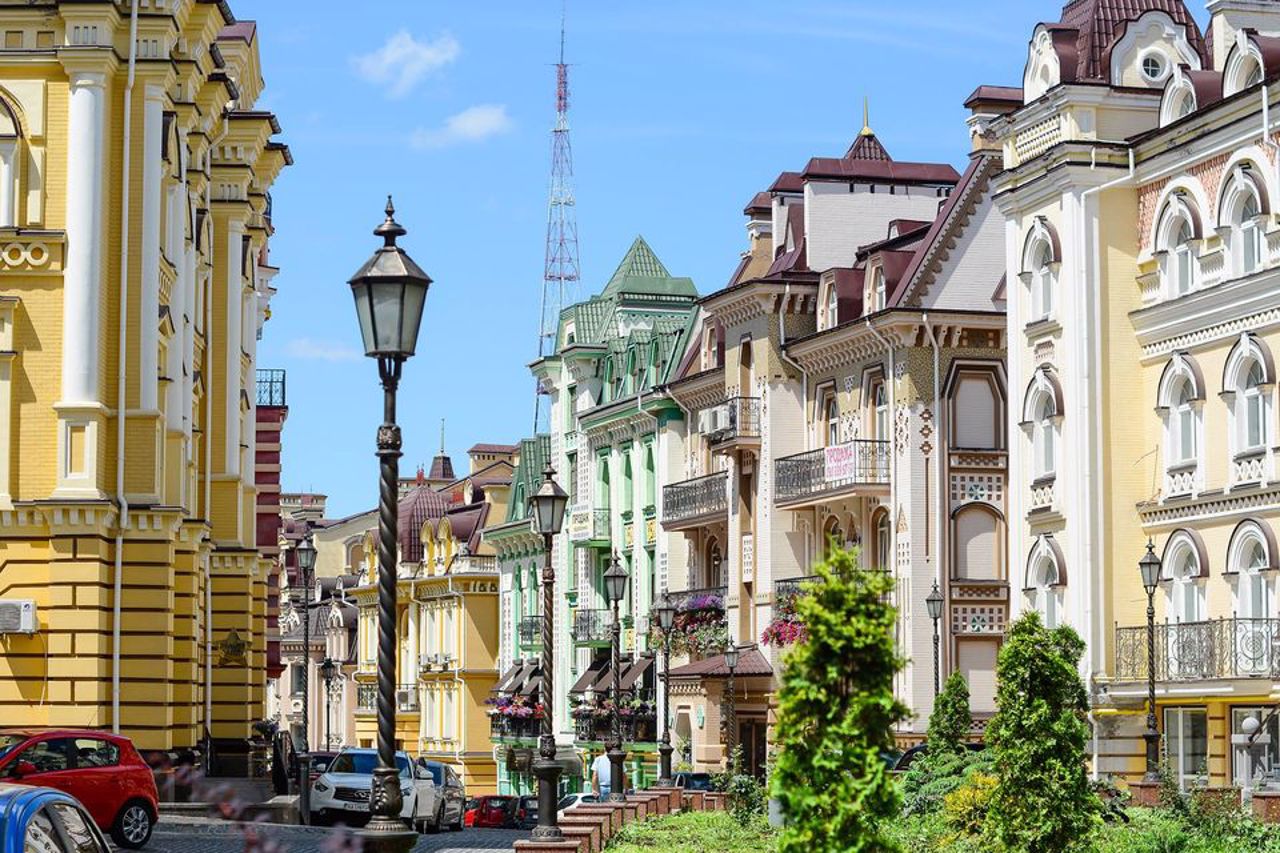 Honchari-Kozhumyaki tract, Kyiv