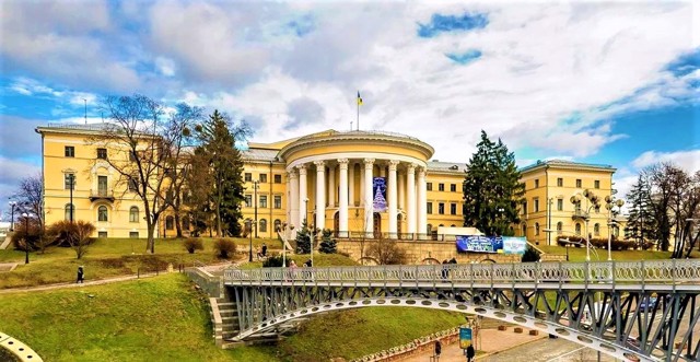 Центр культури і мистецтв, Київ