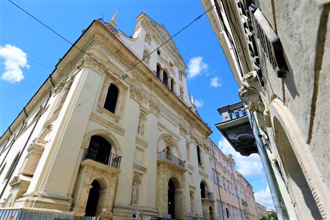 Garrison Church (Church of Jesuits), Lviv