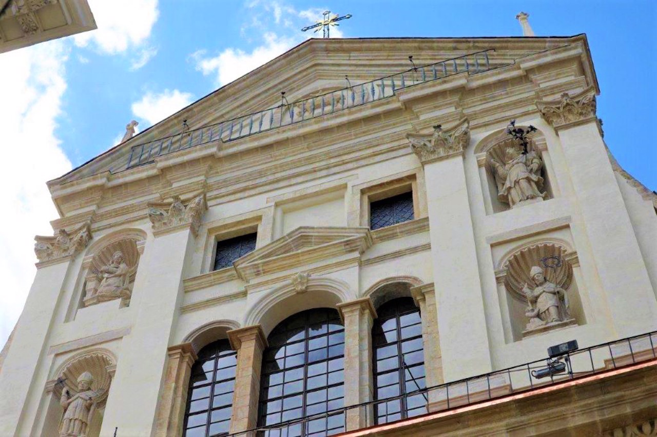 Garrison Church (Church of Jesuits), Lviv