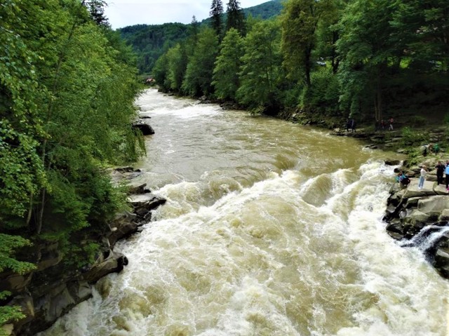 Probiy waterfall, Yaremche