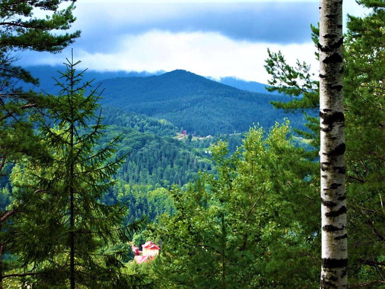 Dovbush Trail, Yaremche