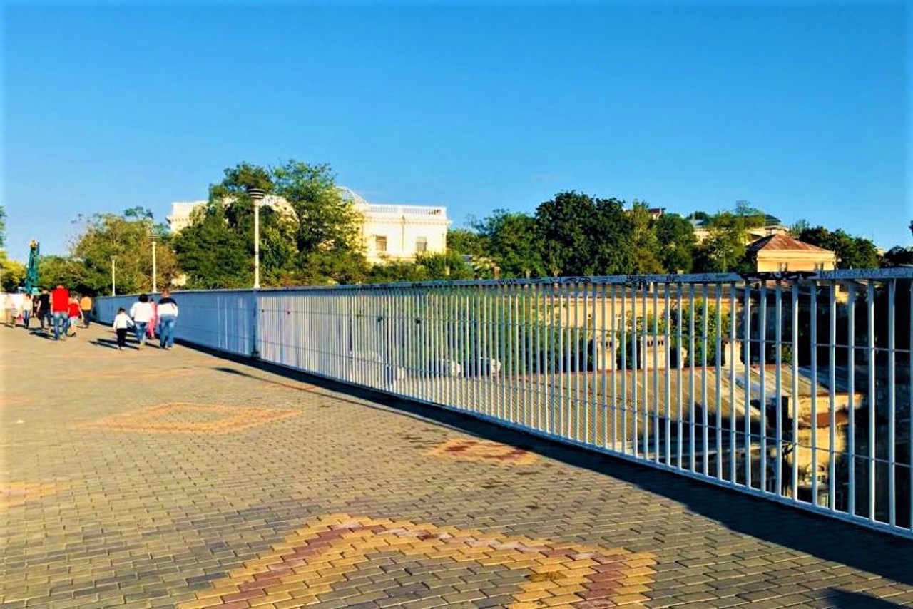 Mother-in-Law Bridge, Odesa