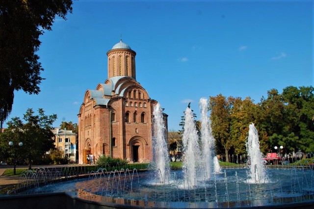 Pyatnytska Church, Chernihiv