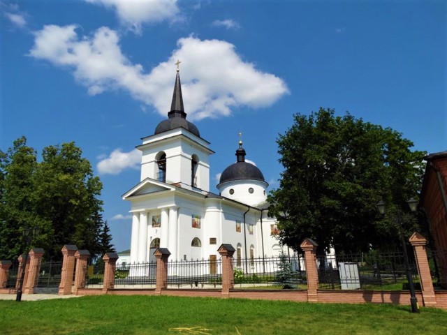 Воскресенская церковь, Батурин