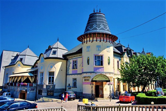 Zolota pava Casino, Berehove