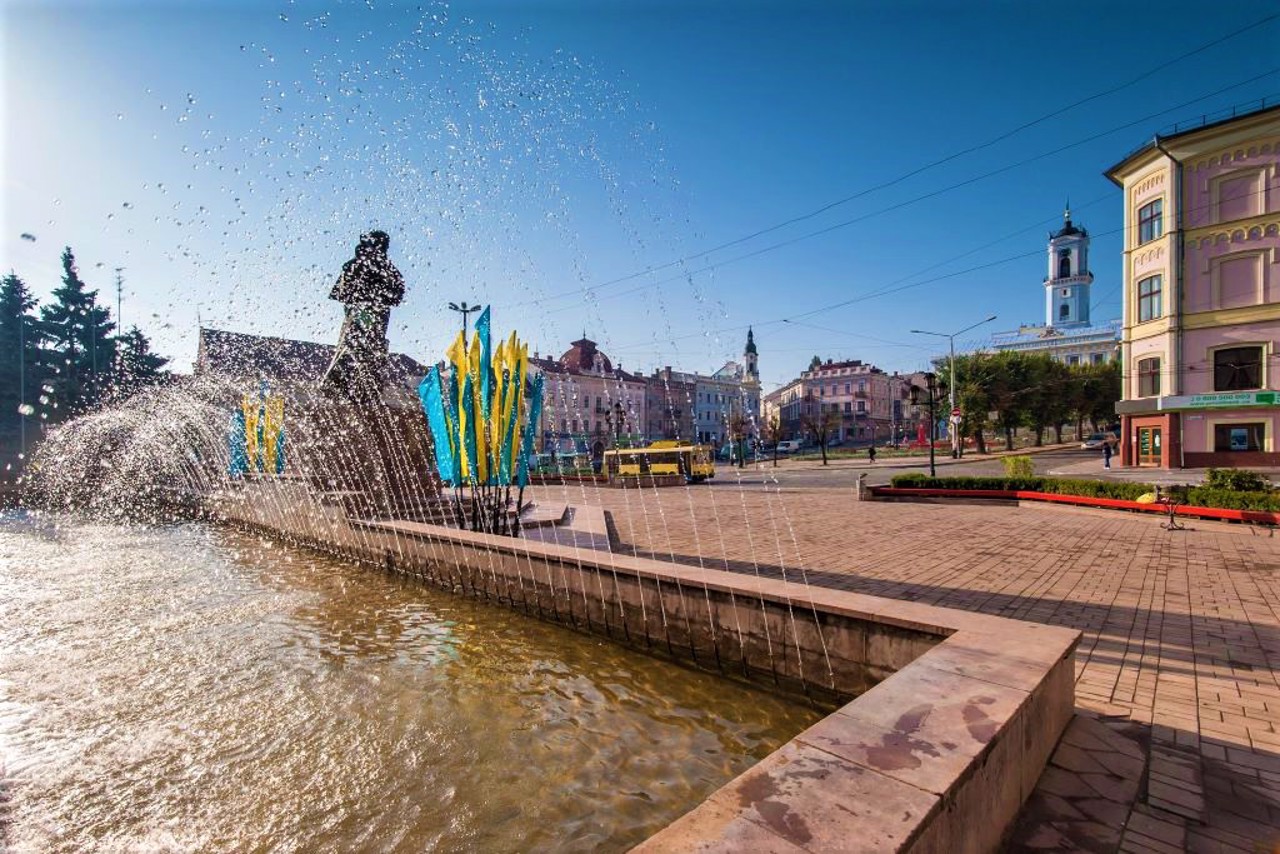 City Hall, Chernivtsi