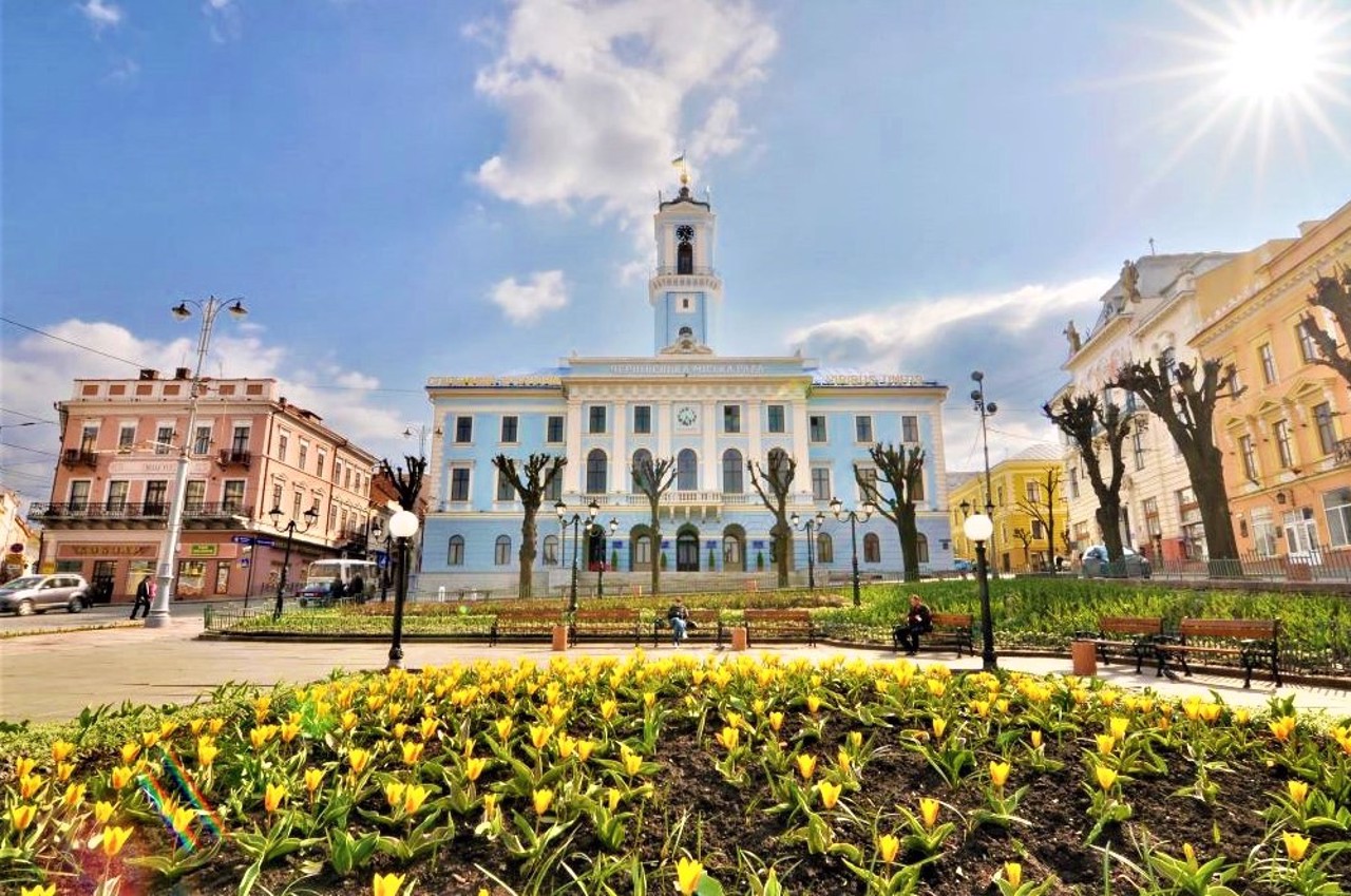 Черновицкая ратуша, Черновцы