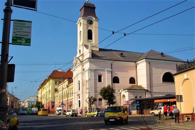 Basilica Exaltation of the Holy Cross, Chernivtsi