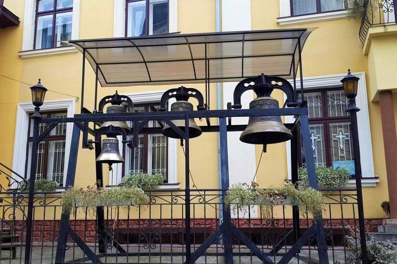 Церковь Святой Параскевы Сербской, Черновцы