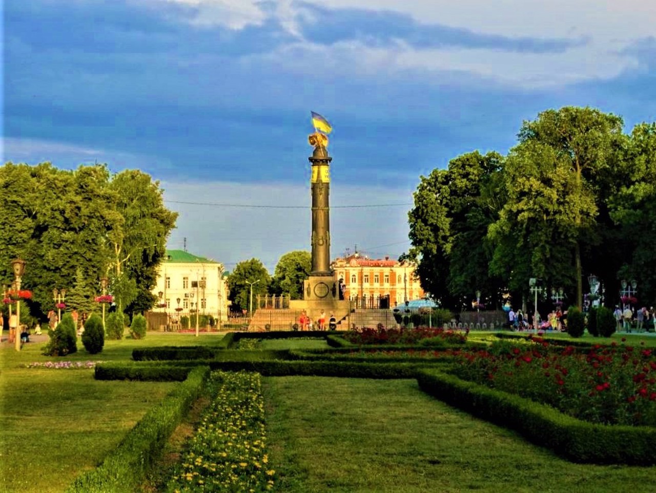 Round Square (Korpusny Garden), Poltava