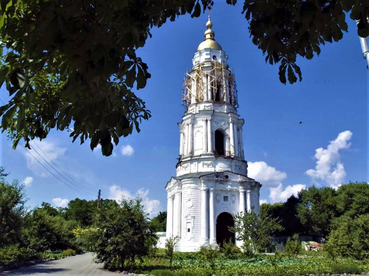 Крестовоздвиженский монастырь, Полтава