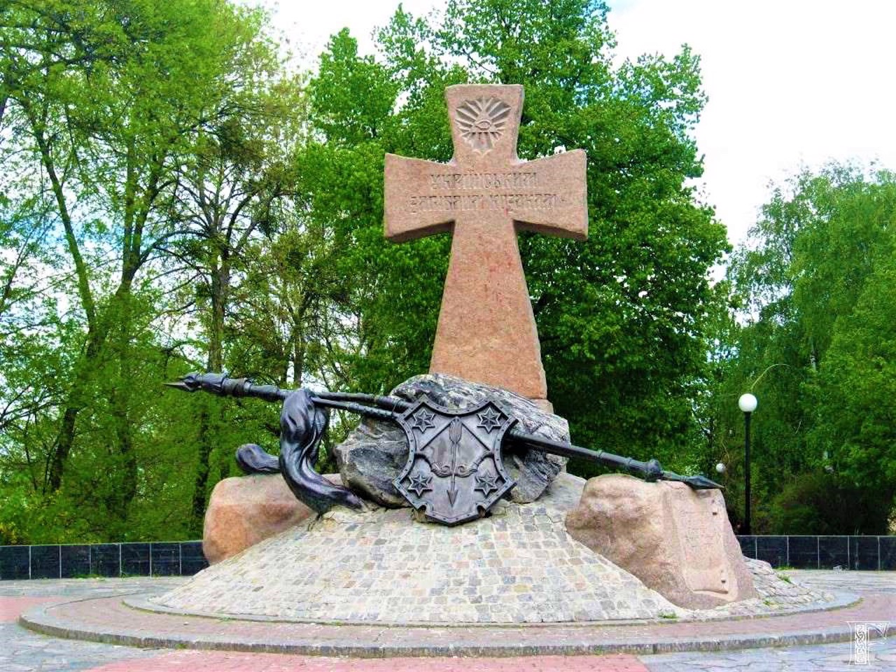 Пам'ятник загиблим українським козакам, Полтава