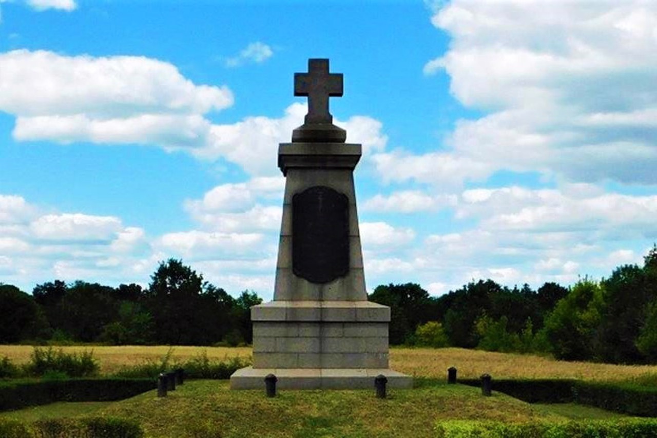 Пам’ятник загиблим шведам від росіян, Полтава