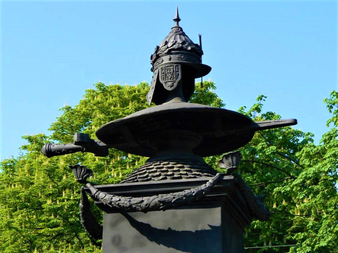 Monument at the resting place of Peter I, Poltava