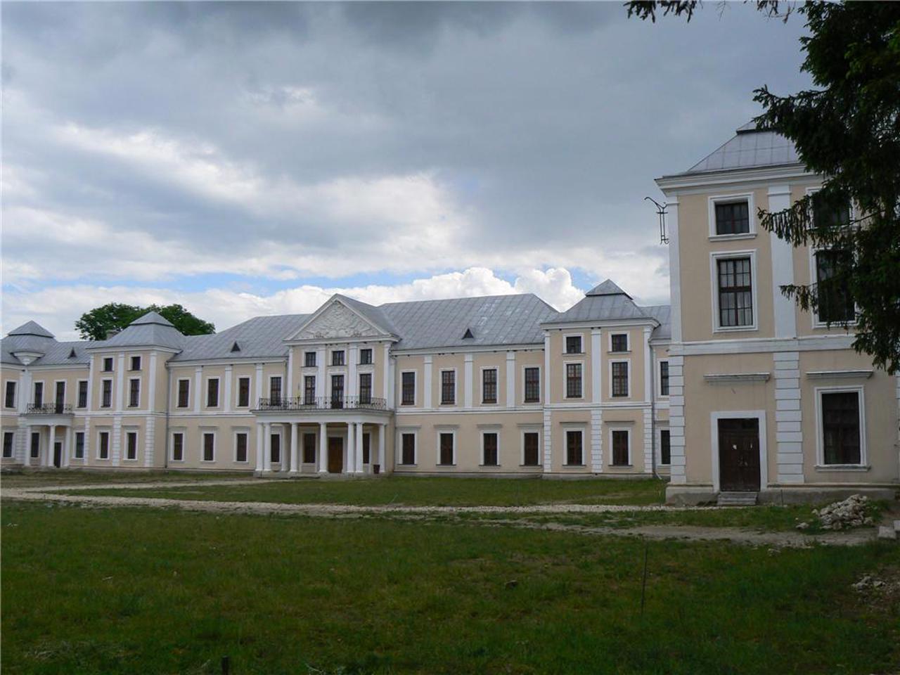 Vyshnivets Palace