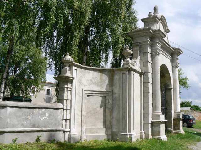 Carmelite monastery, Vyshnivets