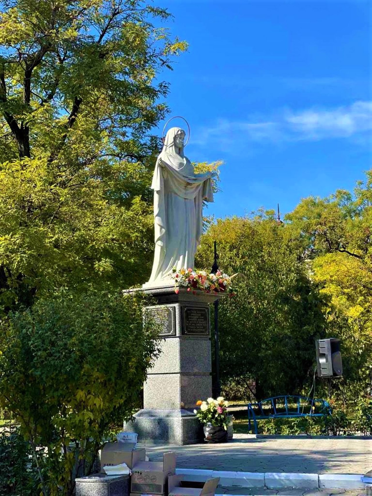 Sculpture of the Mother of God, Kherson