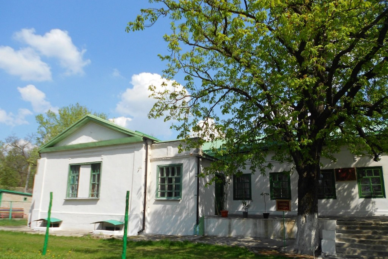 Volodymyr Nemyrovych-Danchenko Manor Museum, Neskuchne