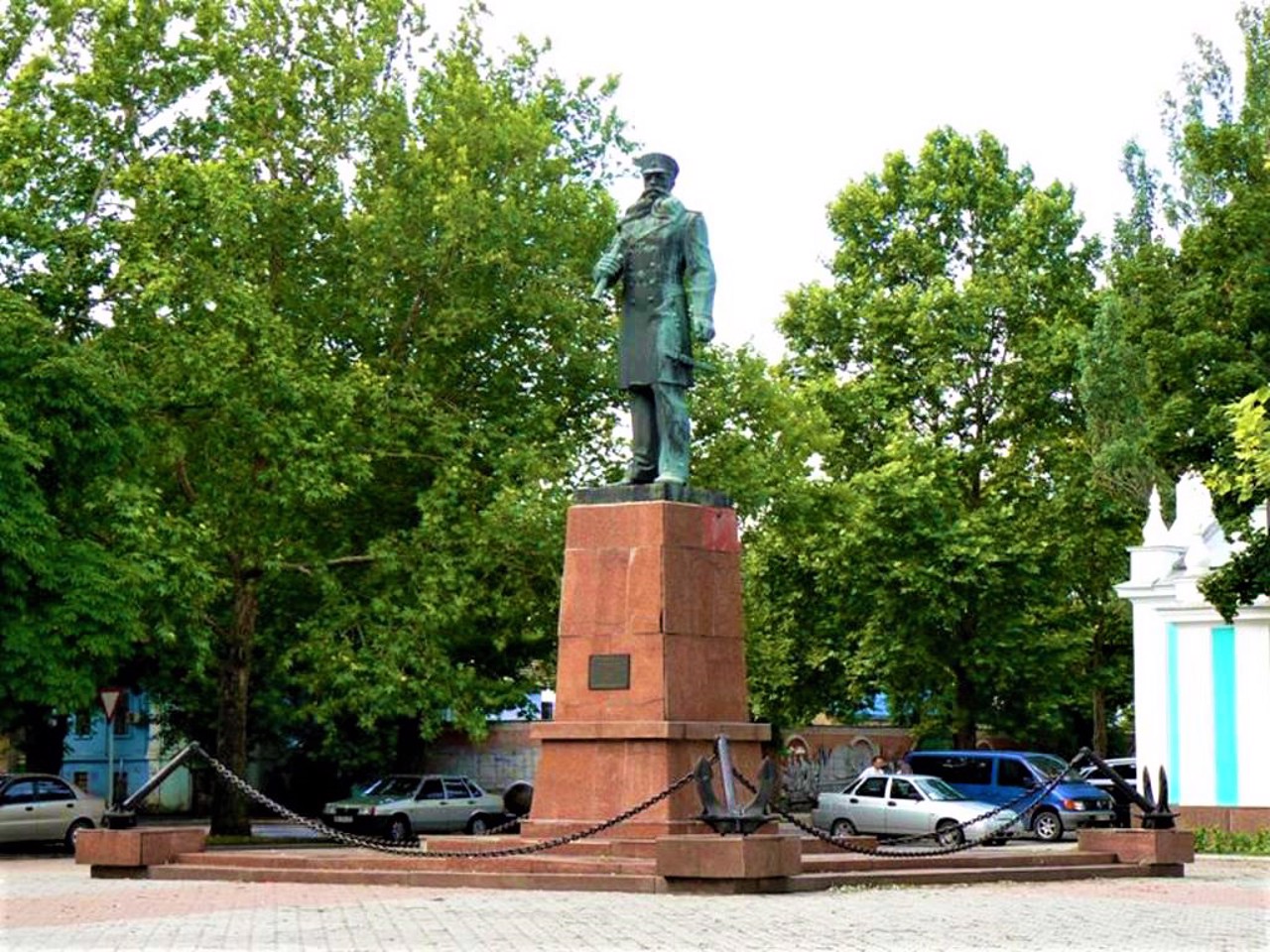 Monument to Admiral Makarov, Mykolaiv