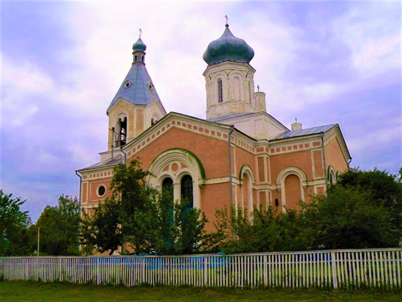 Успенська церква, Медведівка