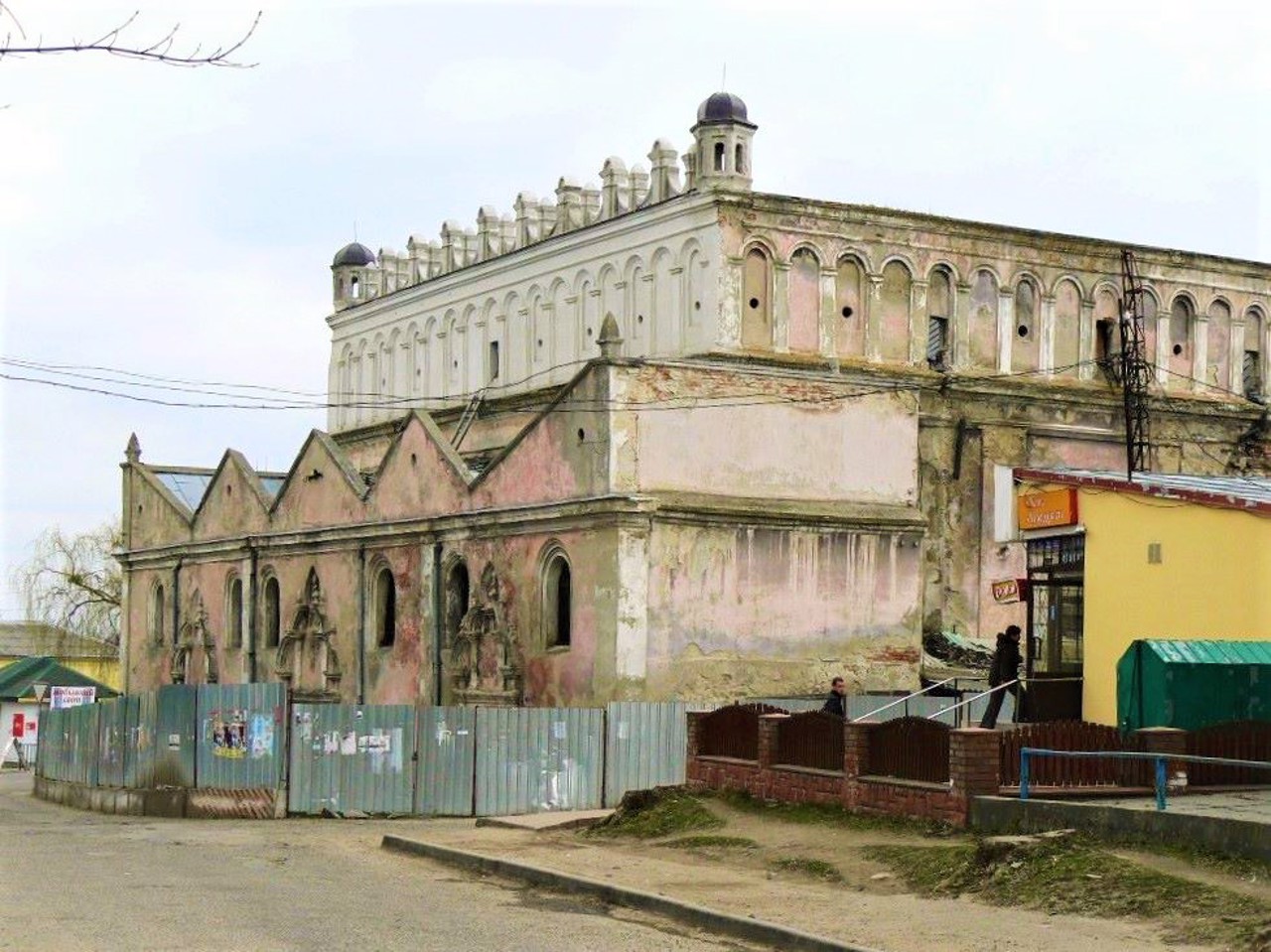 Оборонная синагога, Жолква