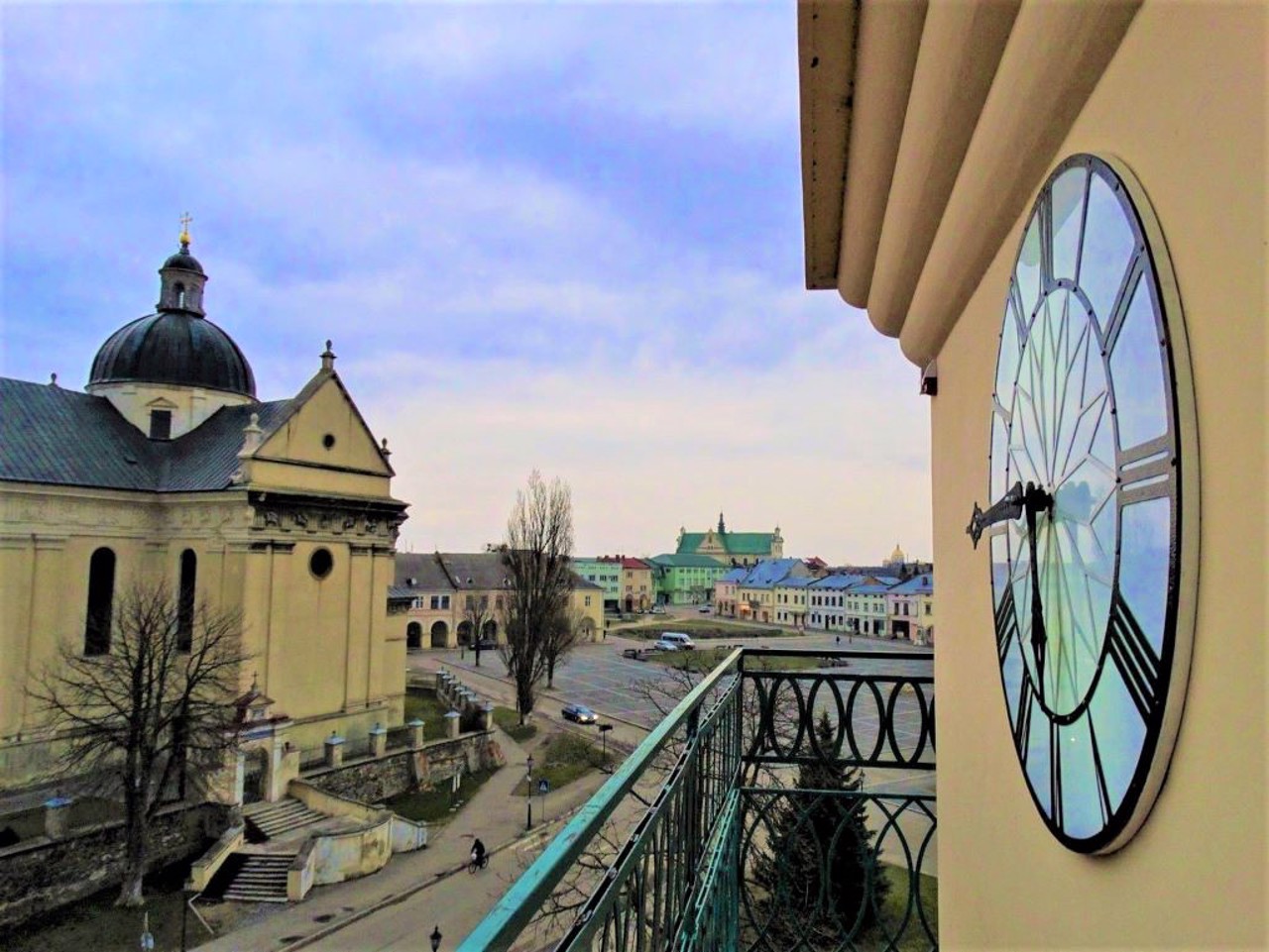 Rynok Square (Vicheva), Zhovkva