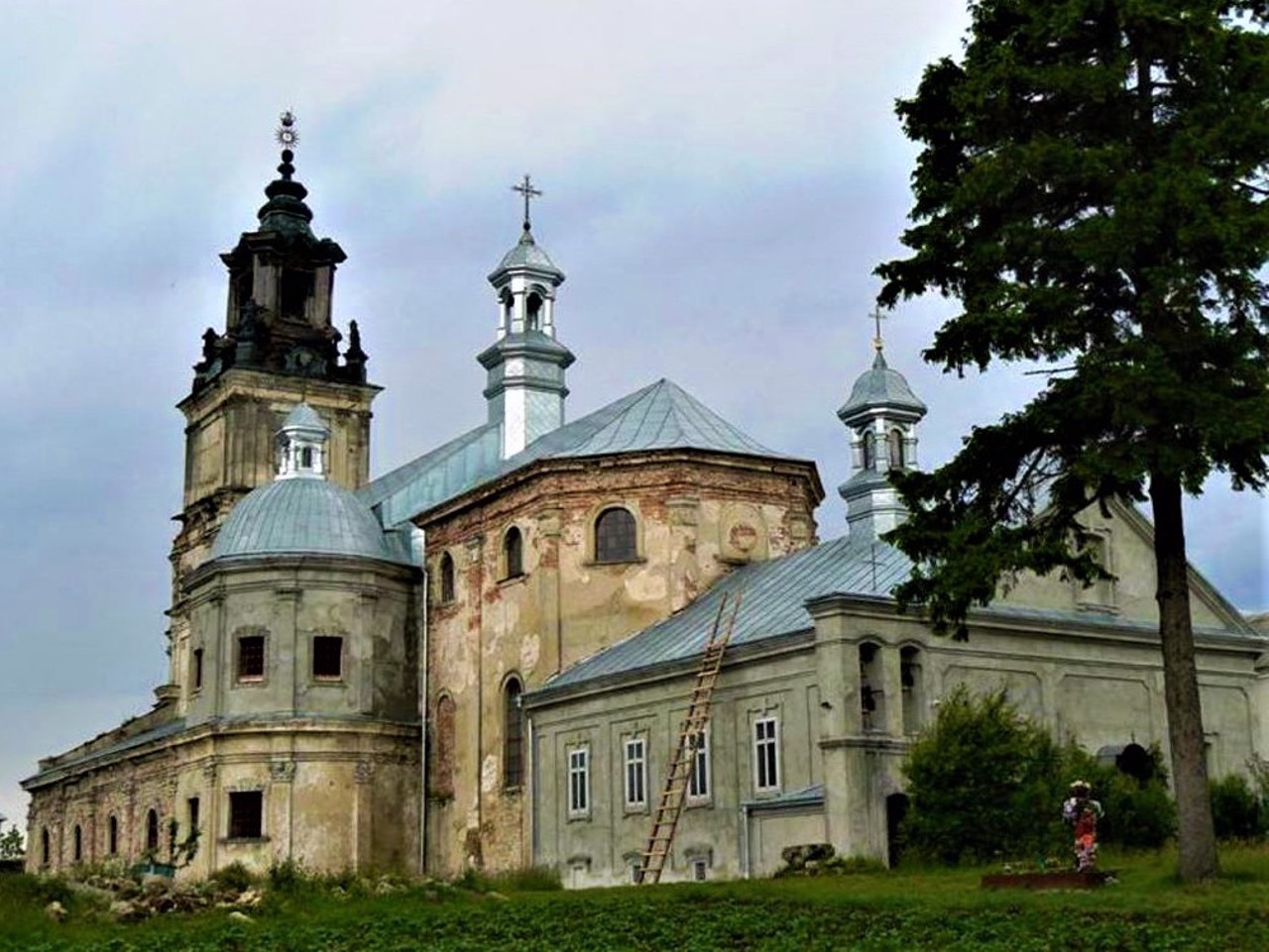 Cross of God Monastery, Pidkamin