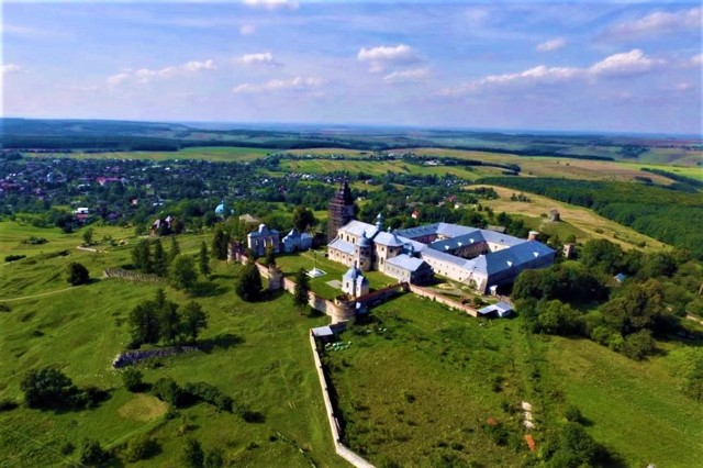 Монастир Хреста Господнього, Підкамінь