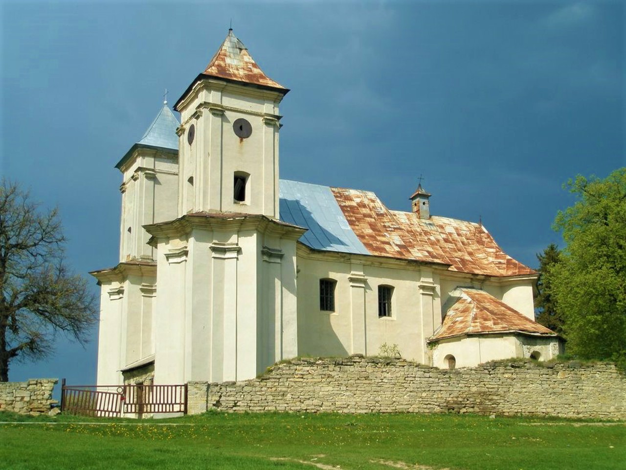 Dominican Church, Sydoriv