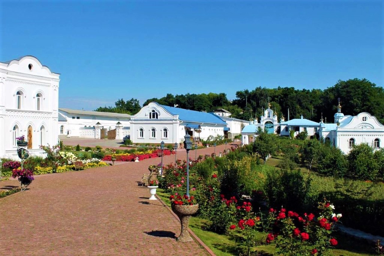 Молченський монастир-фортеця, Путивль